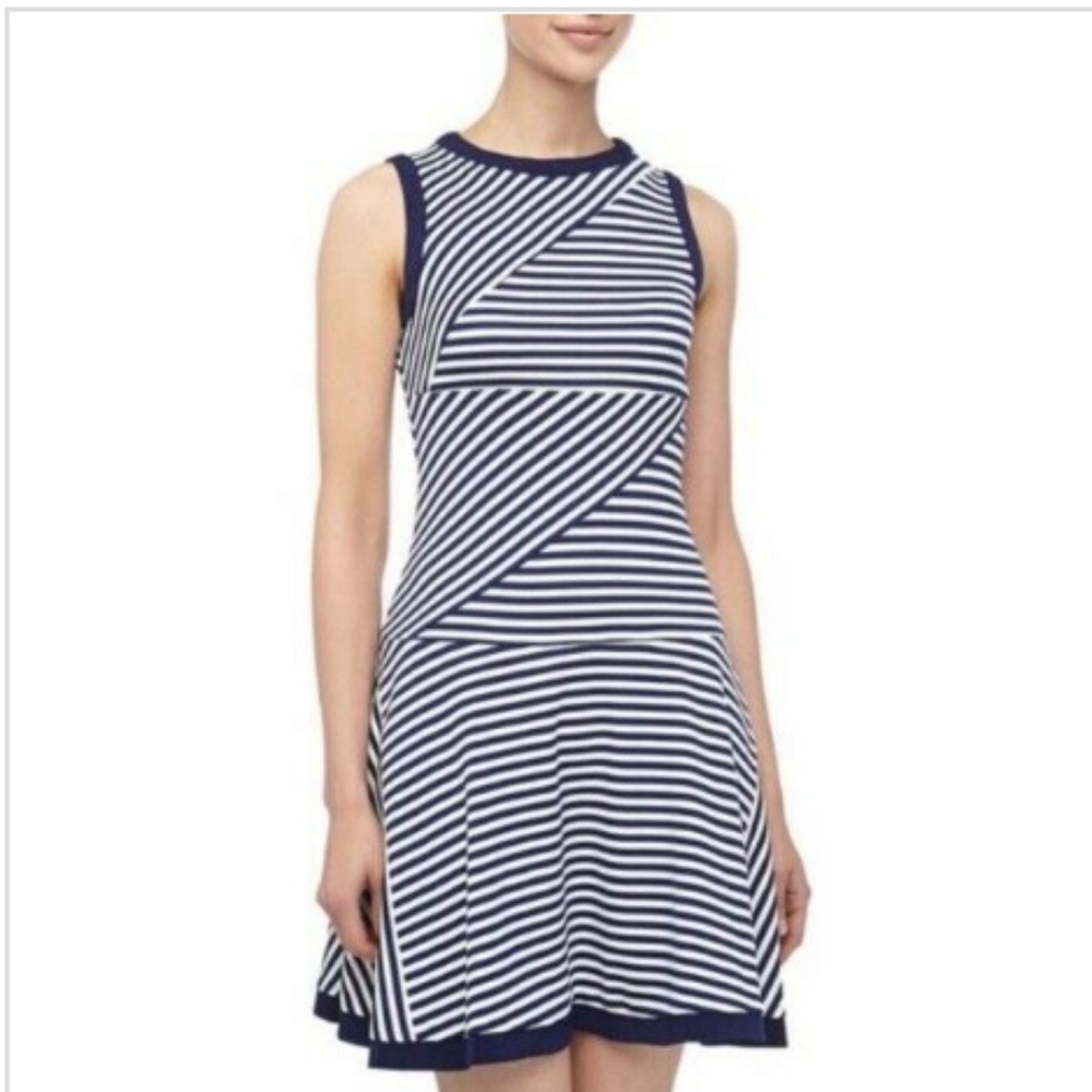 Julia Jordan jacquard paneled flounce dress